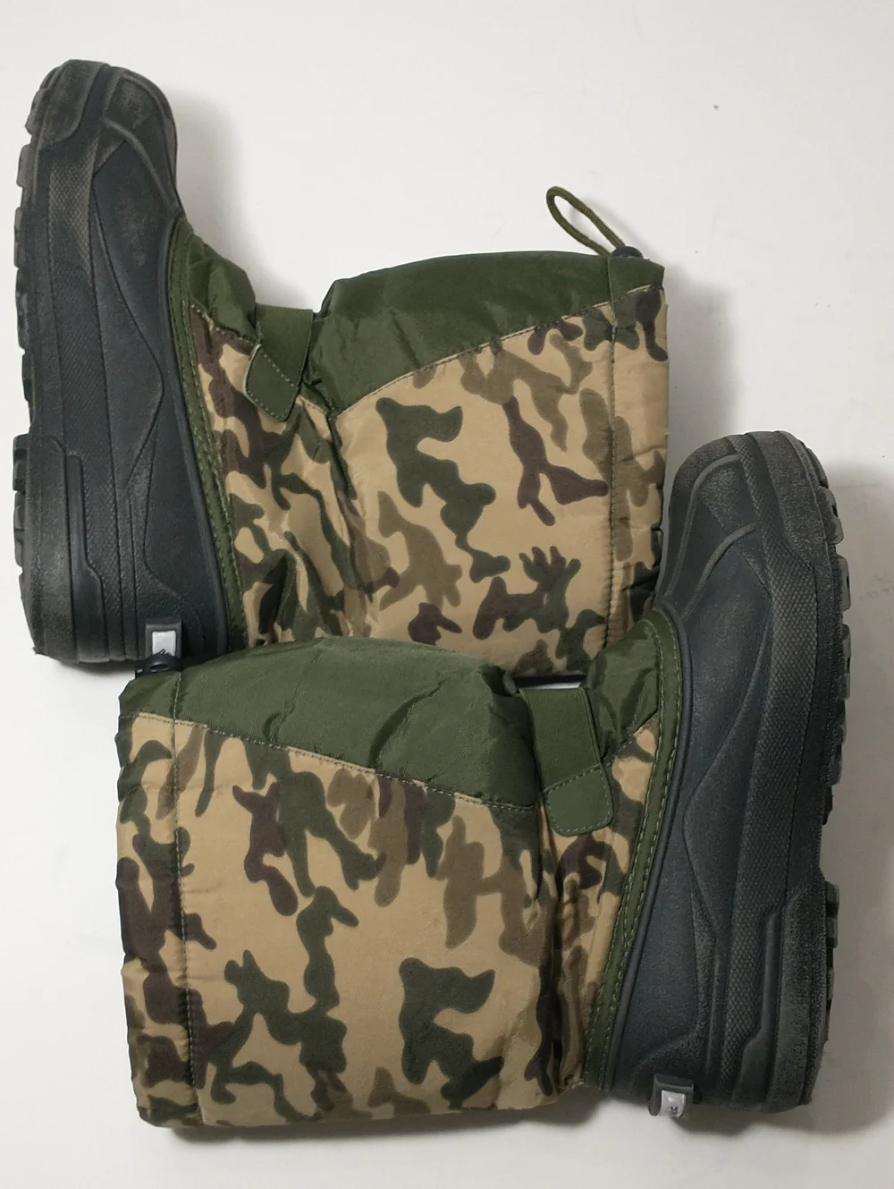 Columbia Powder Bug Camo Winter Boots, Green, Kid Size 6, Removable Liners
